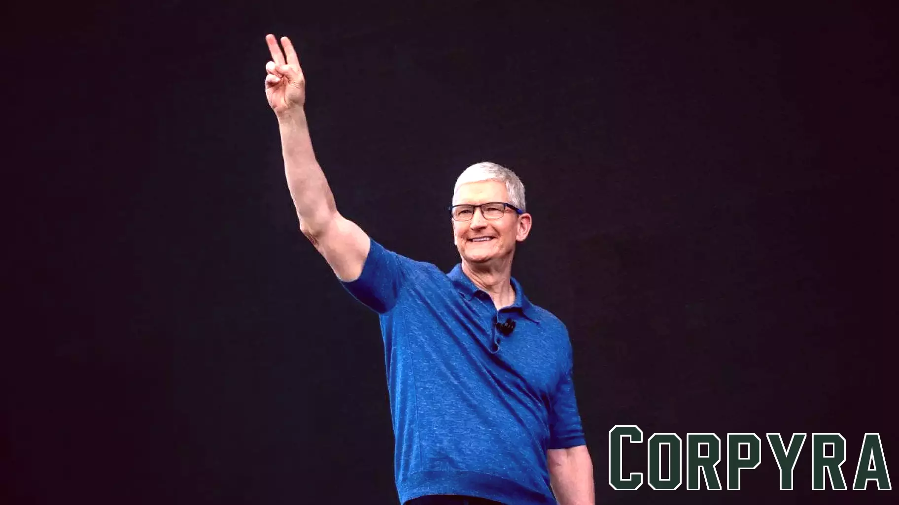 Apple CEO Tim Cook steps down